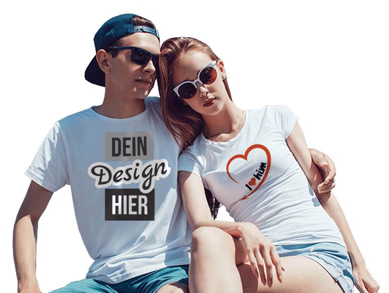 T-Shirt selbst gestalten - Junges Paar in T-Shirt mit eigenen Motiven